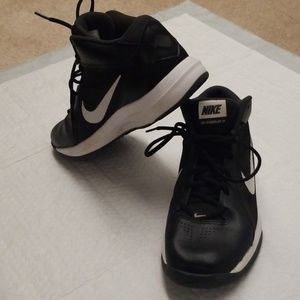 Nike Air tennis shoes.